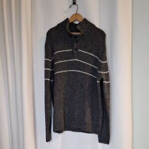 Banana Republic Factory Charcoal and White Pullover  Sweater Size XL